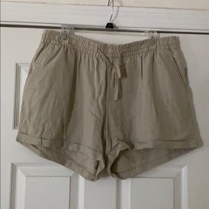 Old Navy Light Weight Shorts - Size Large